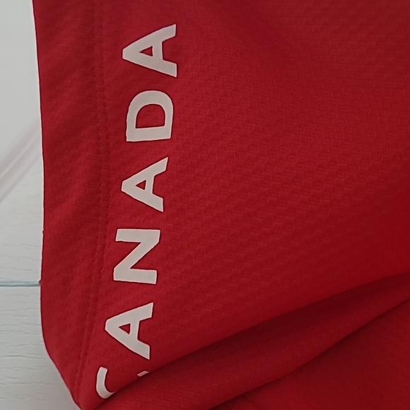 Team Canada zip-up - Picture 3 of 4